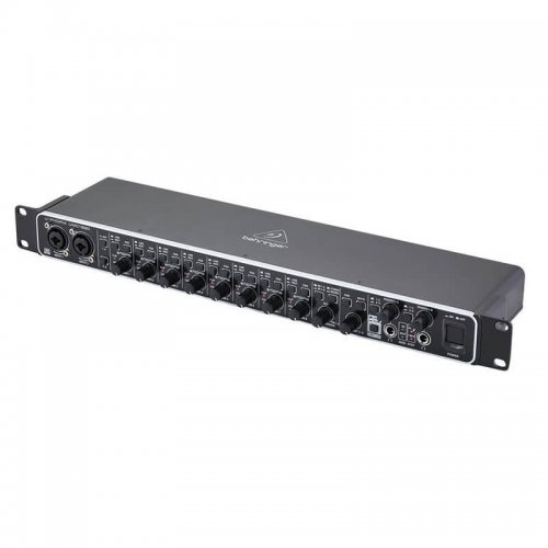 Behringer UMC1820